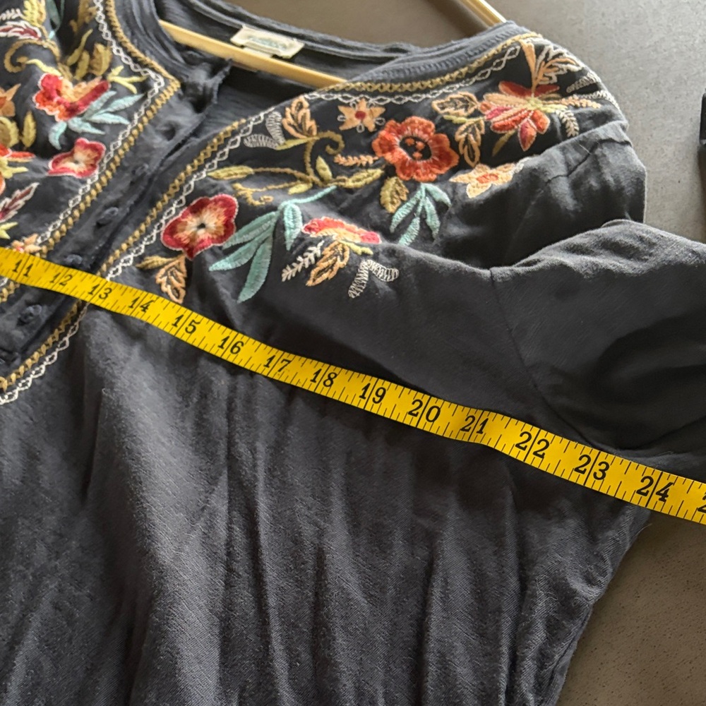 Sundance Slate Long-Sleeve Henley with Floral Embroidery - Picture 6 of 7